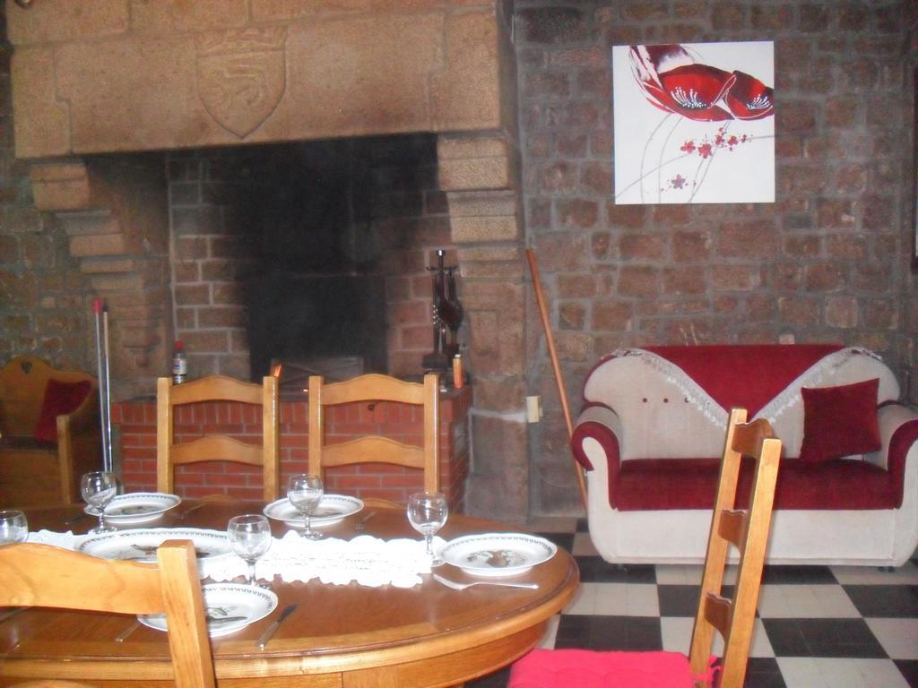 Gite De Peche Saint-Ellier-du-Maine Room photo